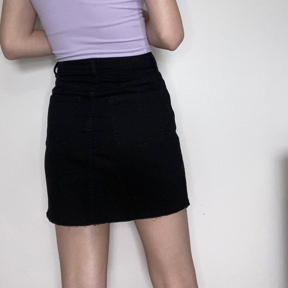 H&M Denim Mini Skirt - Picture 3 of 4